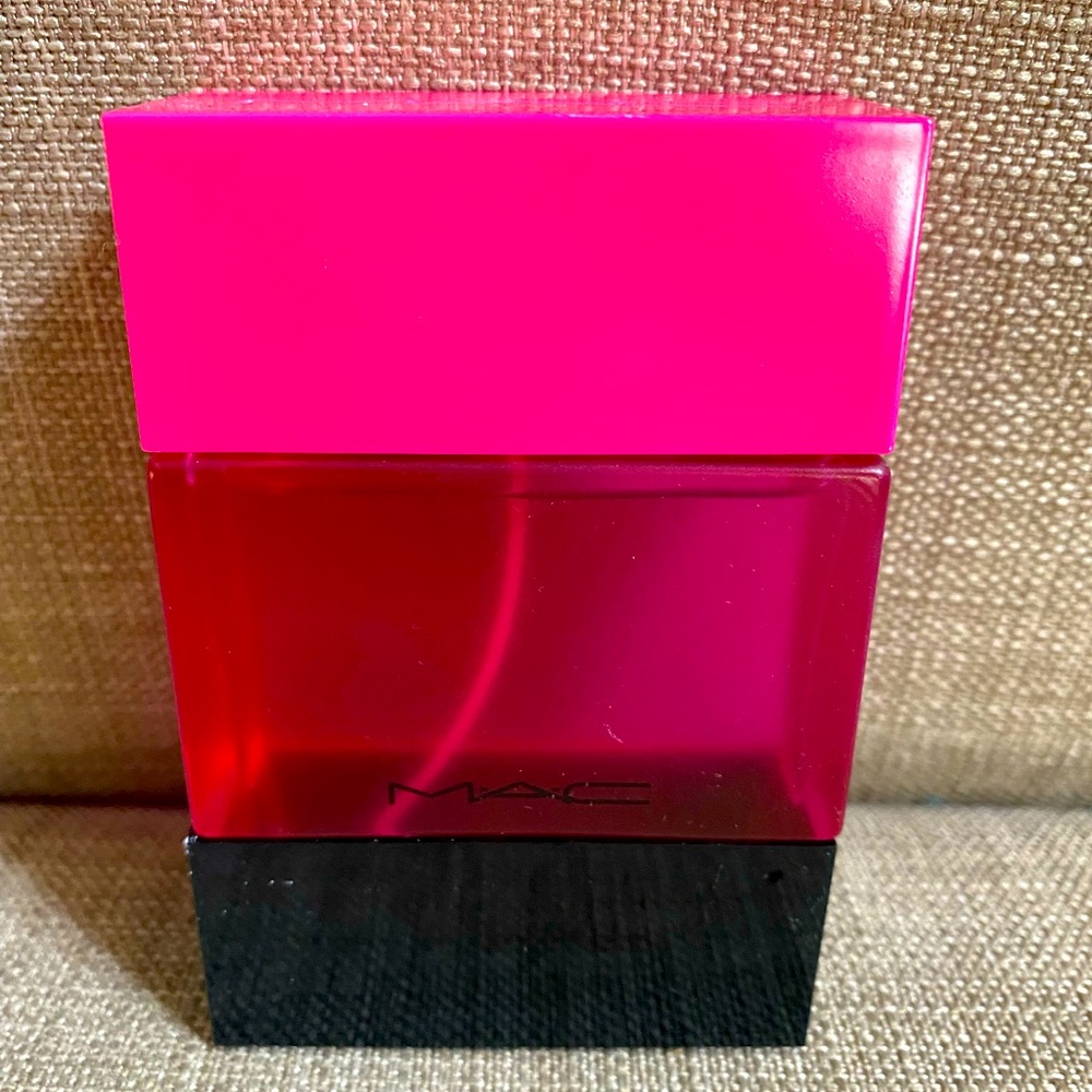 Mac Cosmetics Candy Yum-Yum 50 ML 1.7 oz